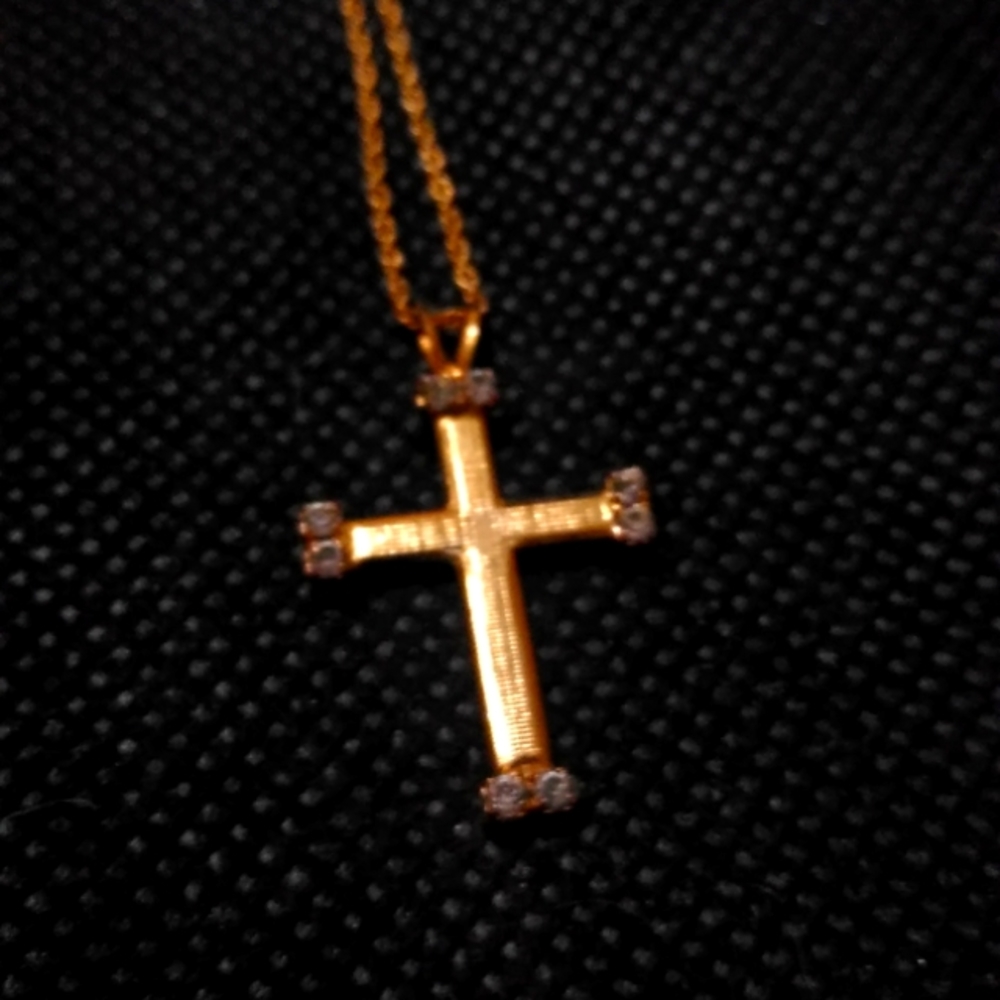 19 inch chain with cross